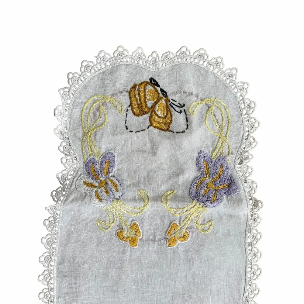 Vintage Embroidered Linen Dresser Scarf Table Runner Bee Floral 35x12.5